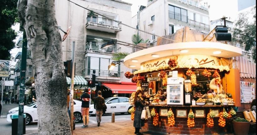 ג'ייקוב סמואל חוויה תל אביבית